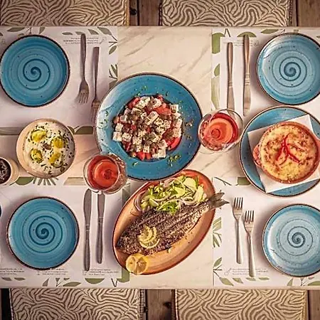 Porto Koukla Hotel